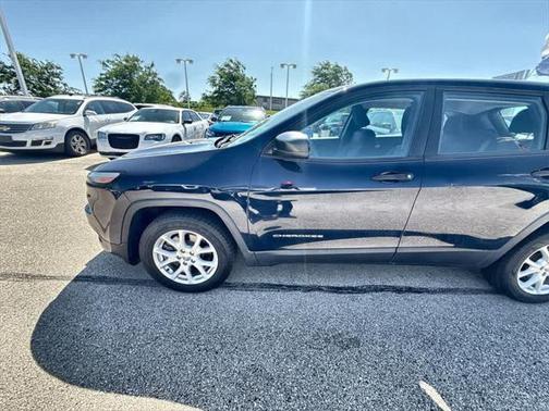 2015 Jeep Cherokee Sport
