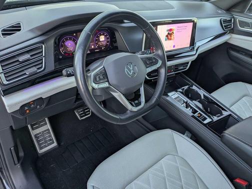 2024 Volkswagen Atlas Cross Sport 2.0T SEL Premium