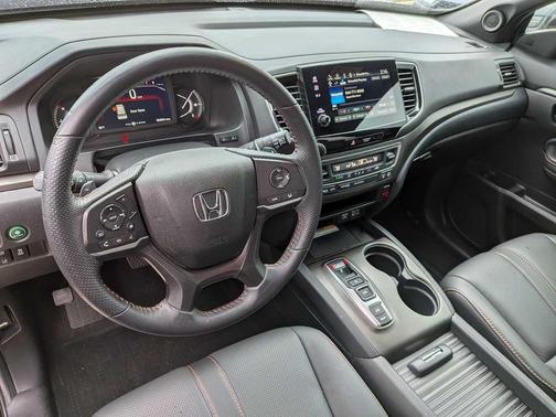 Crystal Black Pearl 2022 Honda Passport AWD TrailSport