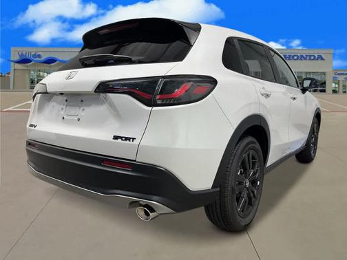 Platinum White Pearl 2027 Honda HR-V Sport