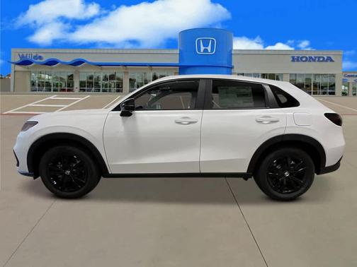 Platinum White Pearl 2027 Honda HR-V Sport