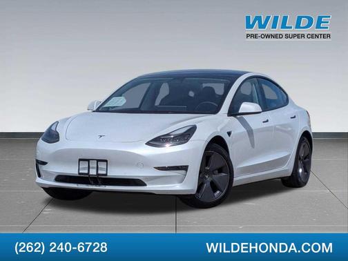 Pearl White Multi-Coat 2022 Tesla Model 3 Long Range