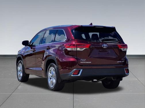 Ooh La La Rouge Mica 2017 Toyota Highlander Limited