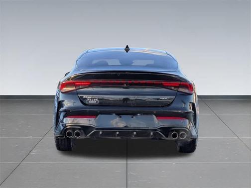 2022 Kia K5 GT