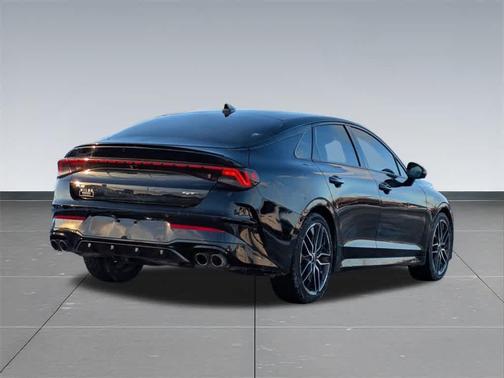 2022 Kia K5 GT