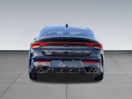 2022 Kia K5 GT