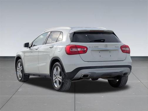 2016 Mercedes-Benz GLA-Class 4MATIC