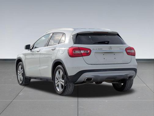 2016 Mercedes-Benz GLA-Class 4MATIC