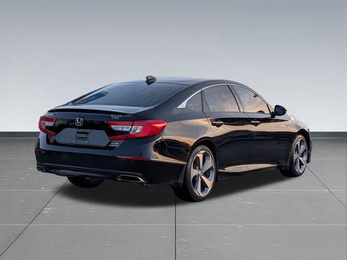 2018 Honda Accord Touring 2.0T