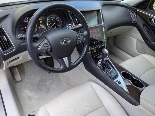 2014 INFINITI Q50 Hybrid Premium