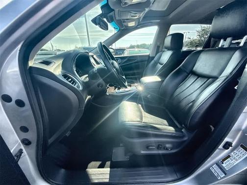 2015 INFINITI QX60 Base