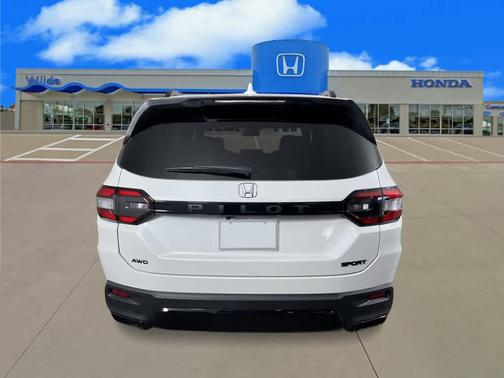 Platinum White Pearl 2026 Honda Pilot Sport