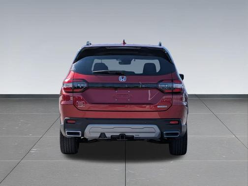 Radiant Red Metallic II 2025 Honda Pilot Touring 8-Passenger