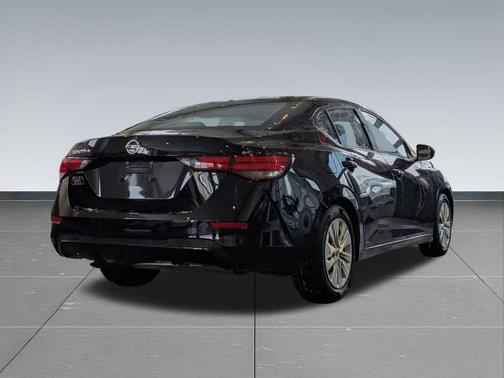 2022 Nissan Sentra S