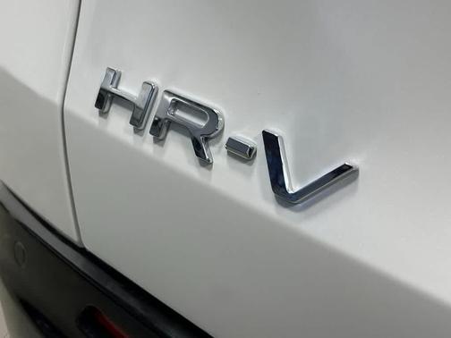 Platinum White Pearl 2027 Honda HR-V EX-L