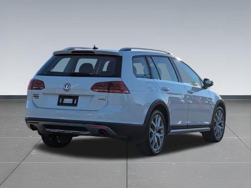 2017 Volkswagen Golf Alltrack TSI SEL