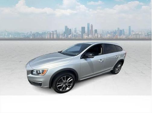 2015 Volvo V60 Cross Country T5