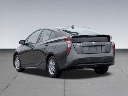 2017 Toyota Prius Four