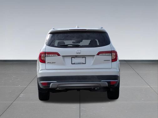 2019 Honda Pilot Touring 8-Passenger