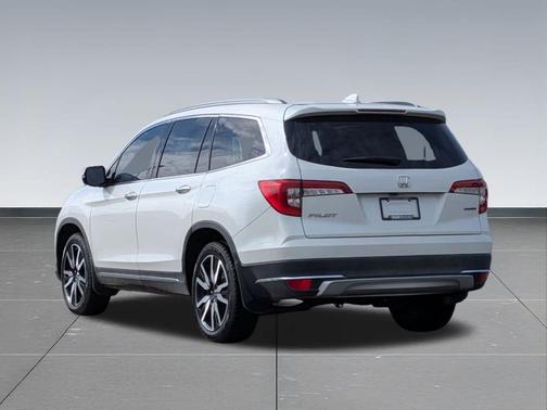 2019 Honda Pilot Touring 8-Passenger