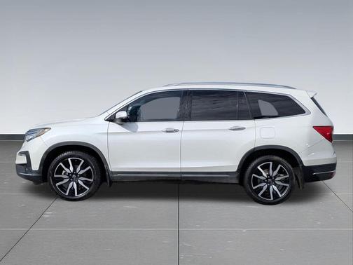2019 Honda Pilot Touring 8-Passenger