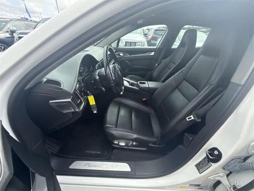 2012 Porsche Panamera 4