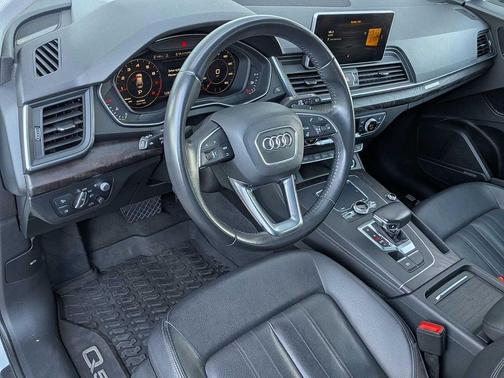2019 Audi Q5 45 Premium