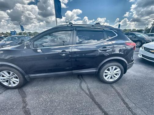 2017 Nissan Rogue Sport SV