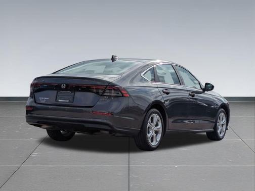 2025 Honda Accord LX 1.5T