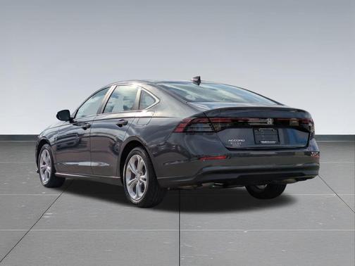 2025 Honda Accord LX 1.5T