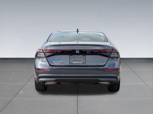 2025 Honda Accord LX 1.5T