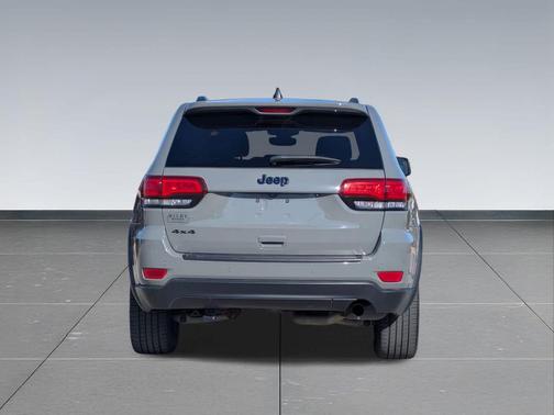 2019 Jeep Grand Cherokee Upland