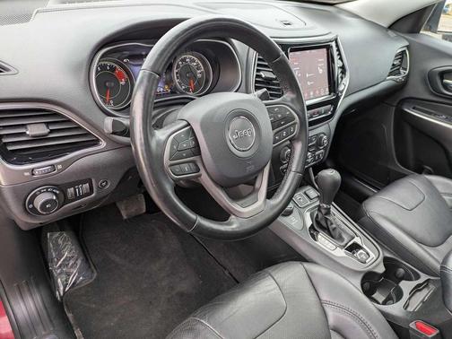 Velvet Red Pearlcoat 2021 Jeep Cherokee Limited