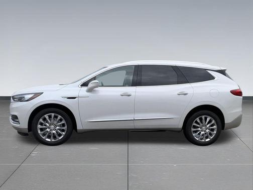 White Frost Tricoat 2018 Buick Enclave Essence
