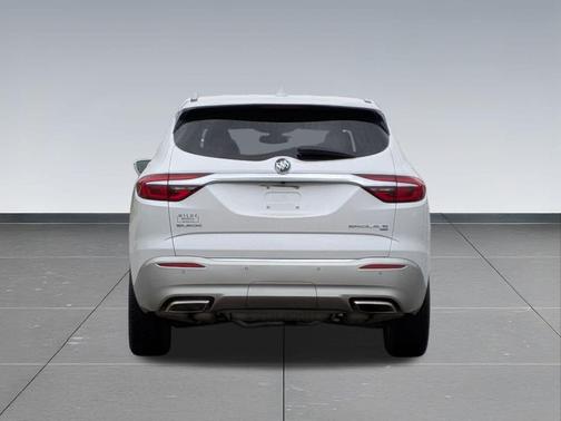 White Frost Tricoat 2018 Buick Enclave Essence