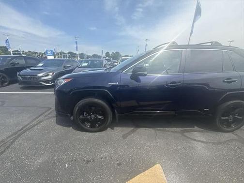 2021 Toyota RAV4 Hybrid SE