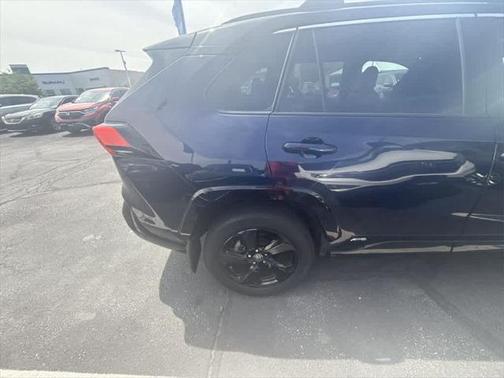 2021 Toyota RAV4 Hybrid SE