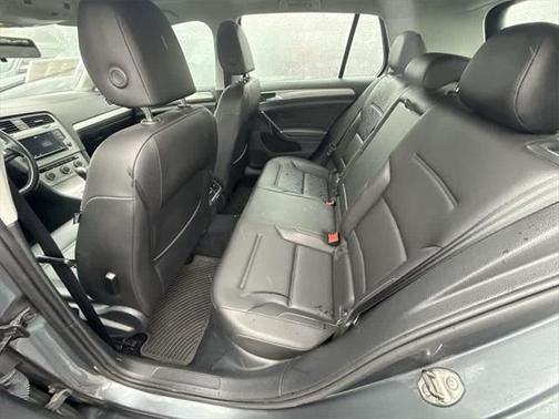 2017 Volkswagen Golf TSI S 4-Door