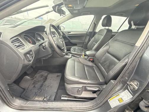 2017 Volkswagen Golf TSI S 4-Door