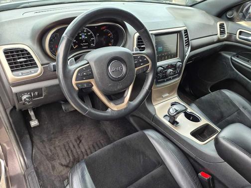 Granite Crystal Metallic Clearcoat 2014 Jeep Grand Cherokee Altitude