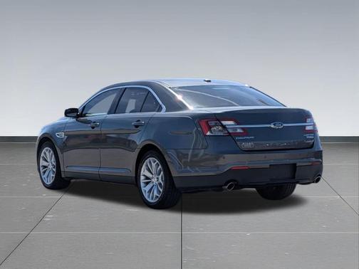 2015 Ford Taurus Limited