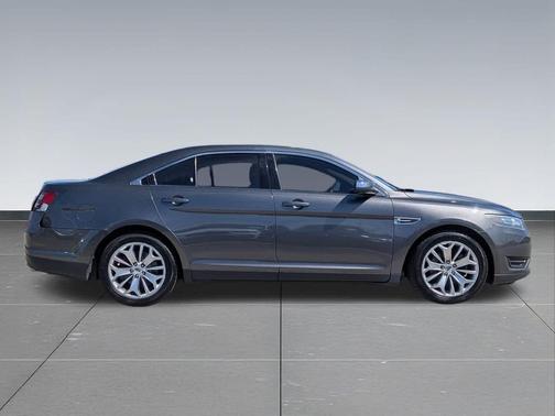 2015 Ford Taurus Limited