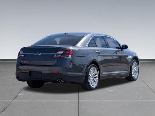 2015 Ford Taurus Limited
