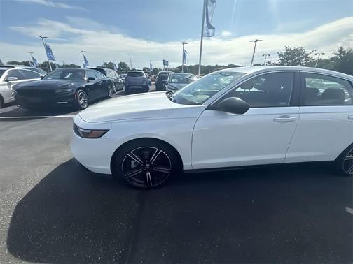 2024 Honda Accord Hybrid Base