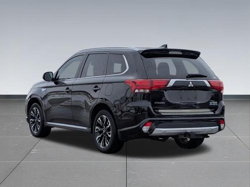 2018 Mitsubishi Outlander PHEV SEL