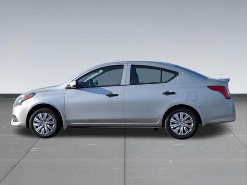 2018 Nissan Versa 1.6 S+