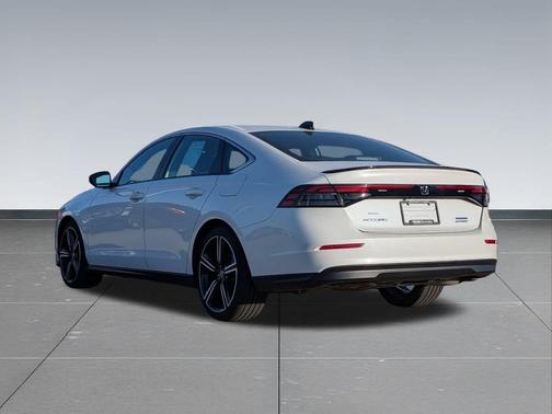 2023 Honda Accord Hybrid Base