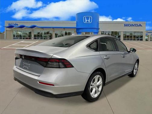 2025 Honda Accord LX 1.5T