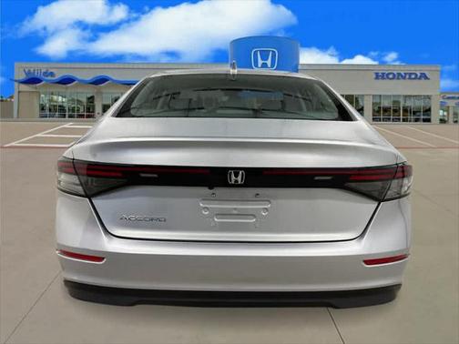 2025 Honda Accord LX 1.5T