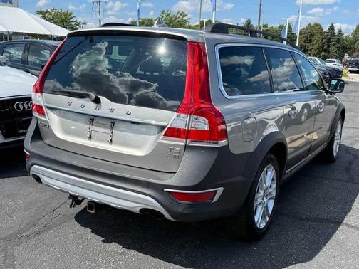 2016 Volvo XC70 T5 Platinum